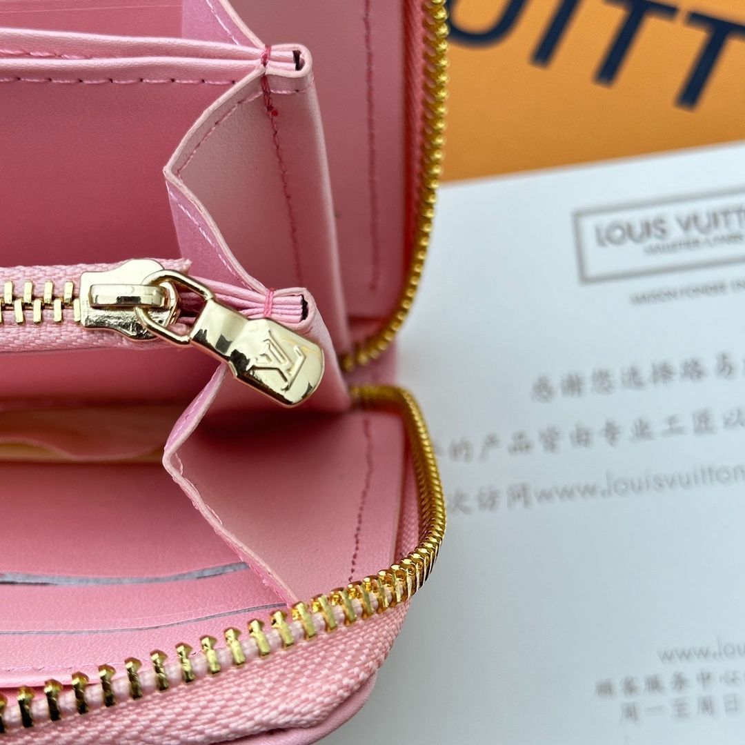 Louis Vuitton エンボスロゴ 長財布 グレー LVルイ・ヴィトン/財布はパッドMonogramエンボス模様の小羊の皮