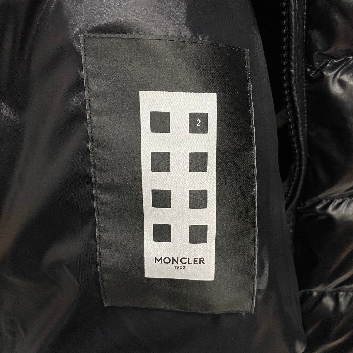 モンクレール MONCLER アウェイク Awake コラボ ダウンベスト