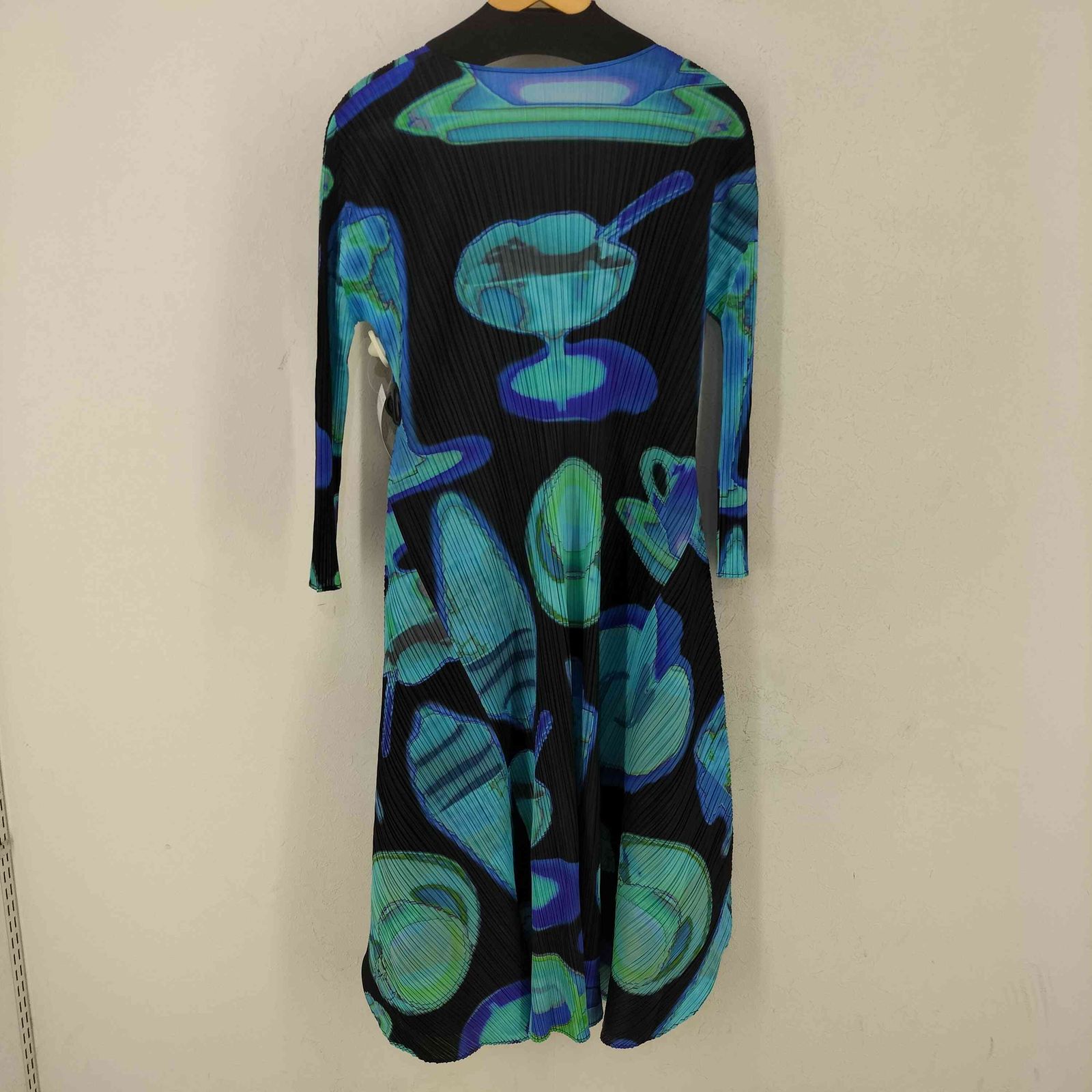 プリーツプリーズイッセイミヤケ ワンピース 柄 thermal foods THERMAL