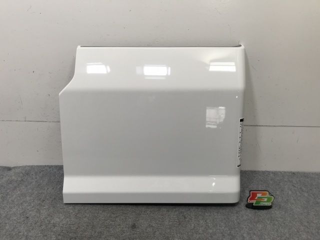 ①-② 専用です。 新車取り外し!ギガ 大型 2代目 2015- 10t 純正 左 リア フェンダー