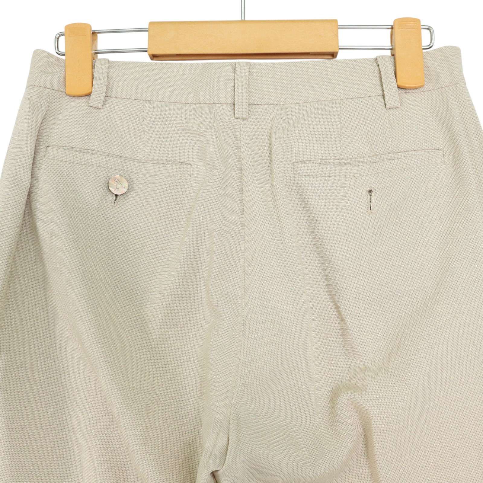 【本日限定値下未使用Aquascutum 1タックコットンパンツ85アイボリー系 本日限定値下未使用Aquascutum 1タックコットンパンツ85
