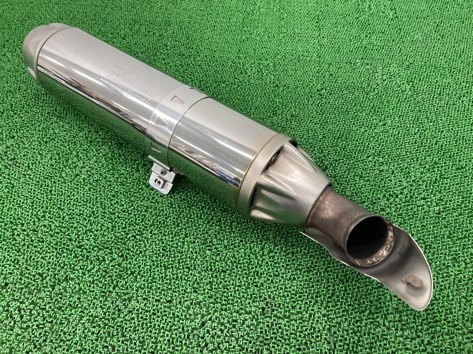 K1200S サイレンサーマフラー 18 12-7 671 149  純正 バイク 部品 K40 Kシリーズ コケキズ無し 品薄 車検 Genuine 【中古】 52 K1200S サイレンサーマフラー 18 12-7 671 149 BMW 純正 中古 バイク