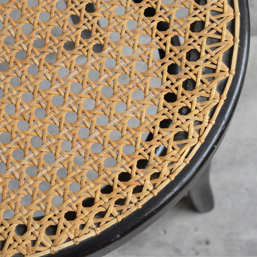 THONETトーネット ラタンスツール