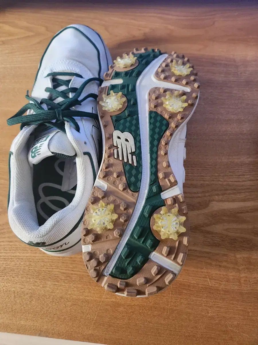 ニューバランス