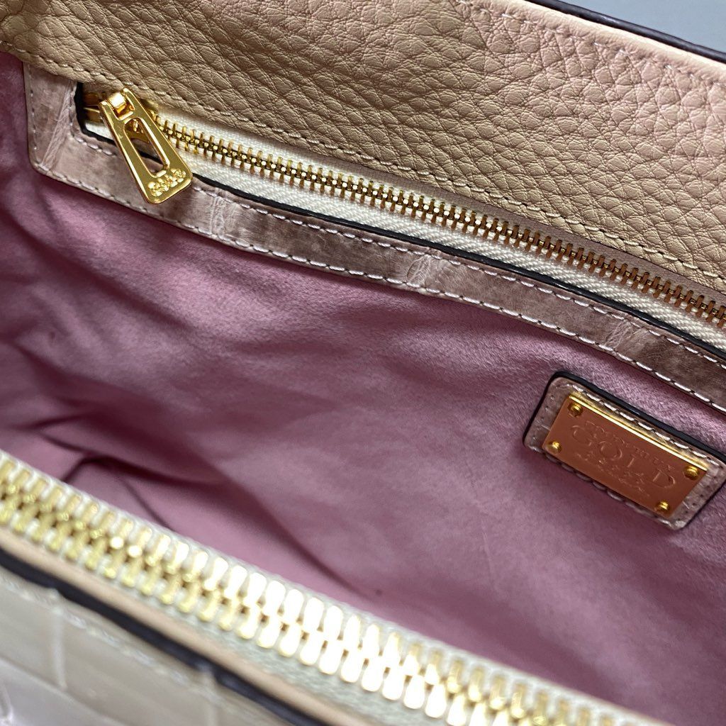 De18 【極美品】定価122万 COCOCELUX GOLD ココセリュックス