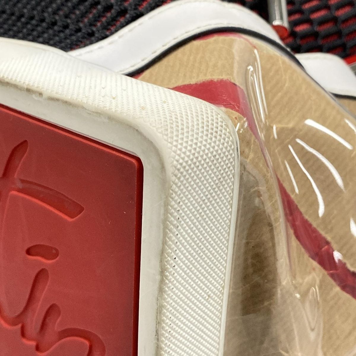 クリスチャンルブタン