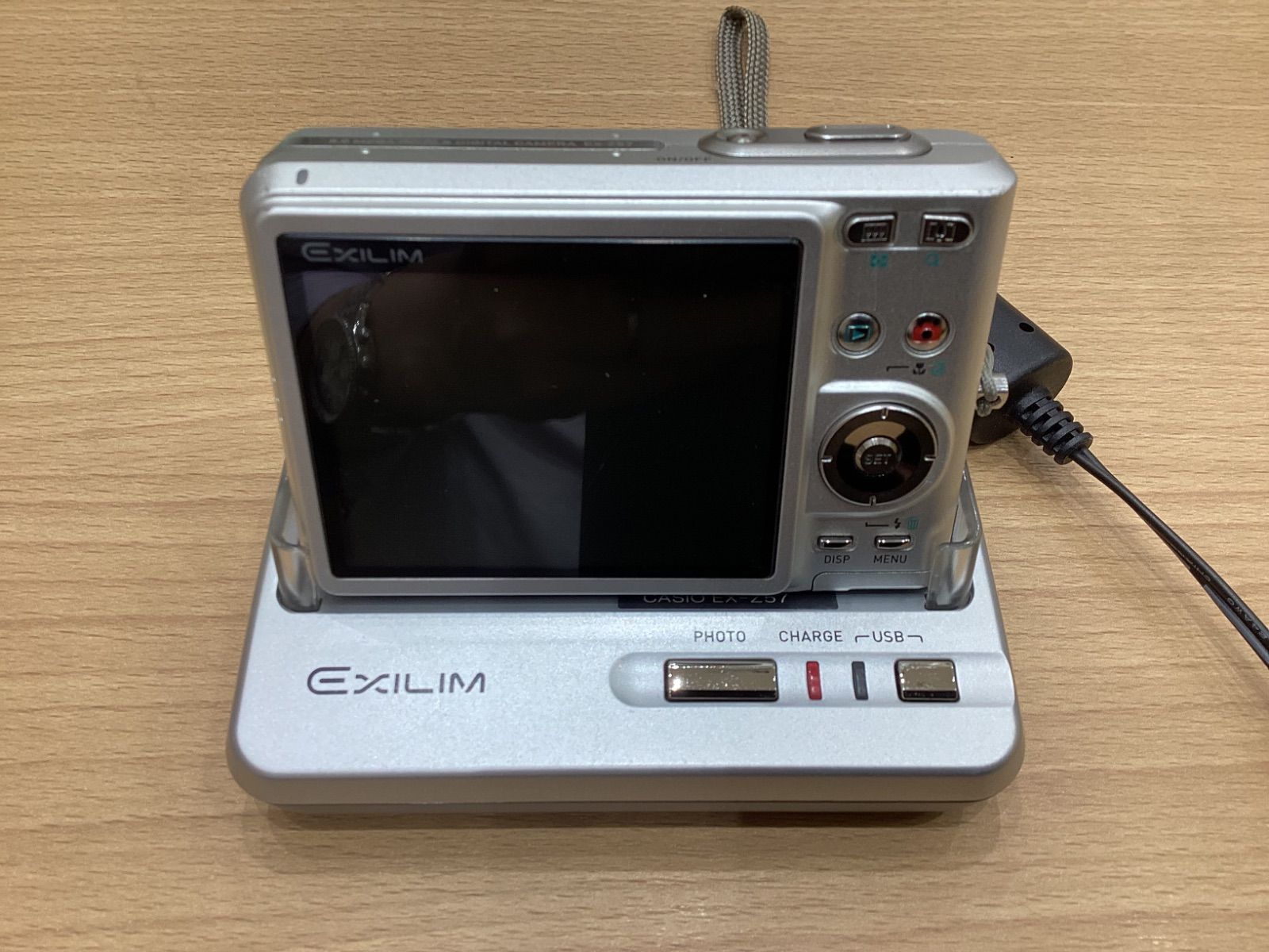 KA812 CASIO EXLIM EX-Z57 5.0 MEGA PIXELS デジタルカメラ