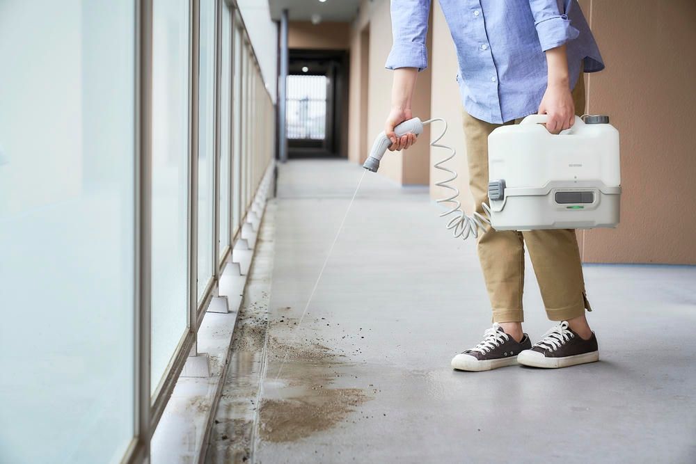 アイリスオーヤマ 充電式ポータブルウォッシャー 掃除 水やり 旅行