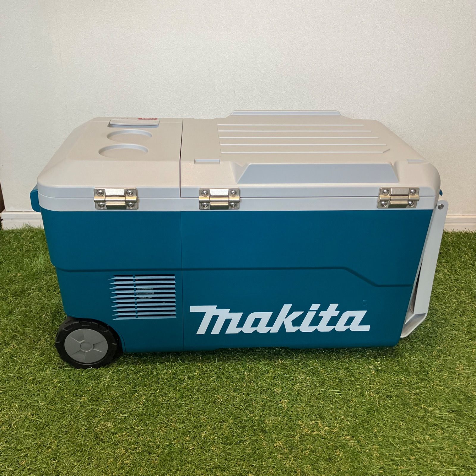 送料無料】マキタ(makita) コードレス冷温庫 CW001G 充電式保冷