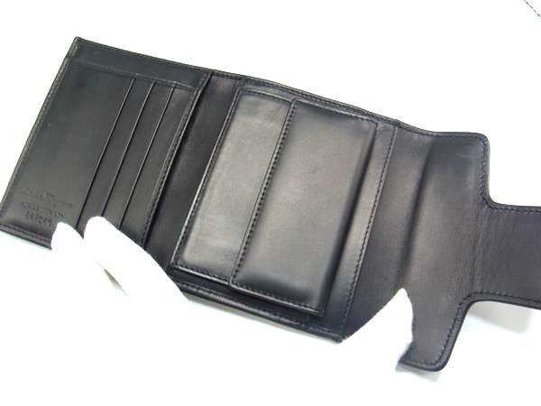 Salvatore Ferragamo ブラック三つ折り財布 未 