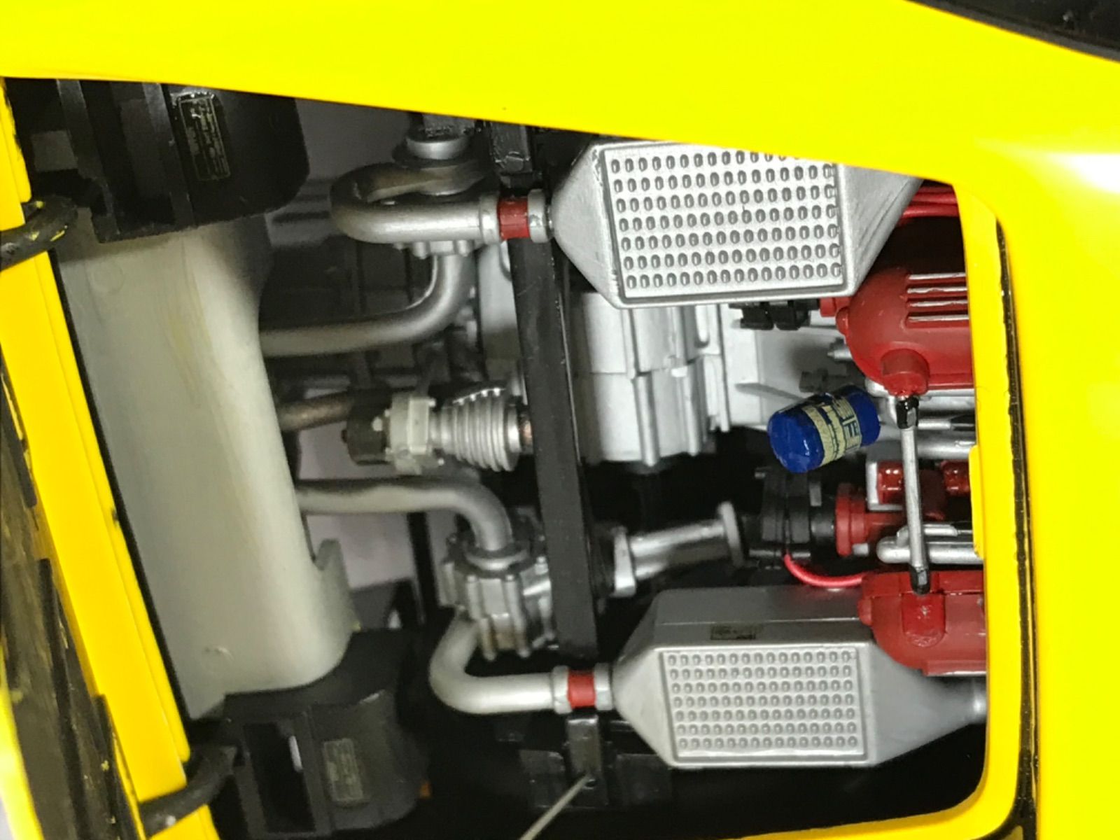 1/16 フジミ フェラーリ 288GTO イエロー フジミ模型 1/16 フェラーリ 288GTOイエロー塗装 完成品