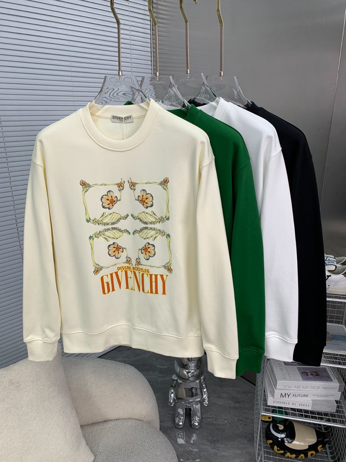 GIVENCHY ジバンシー 長袖 男女兼用 トップス カジュアル GIVENCHY ジバンシー 長袖 男女兼用 トップス カジュアル