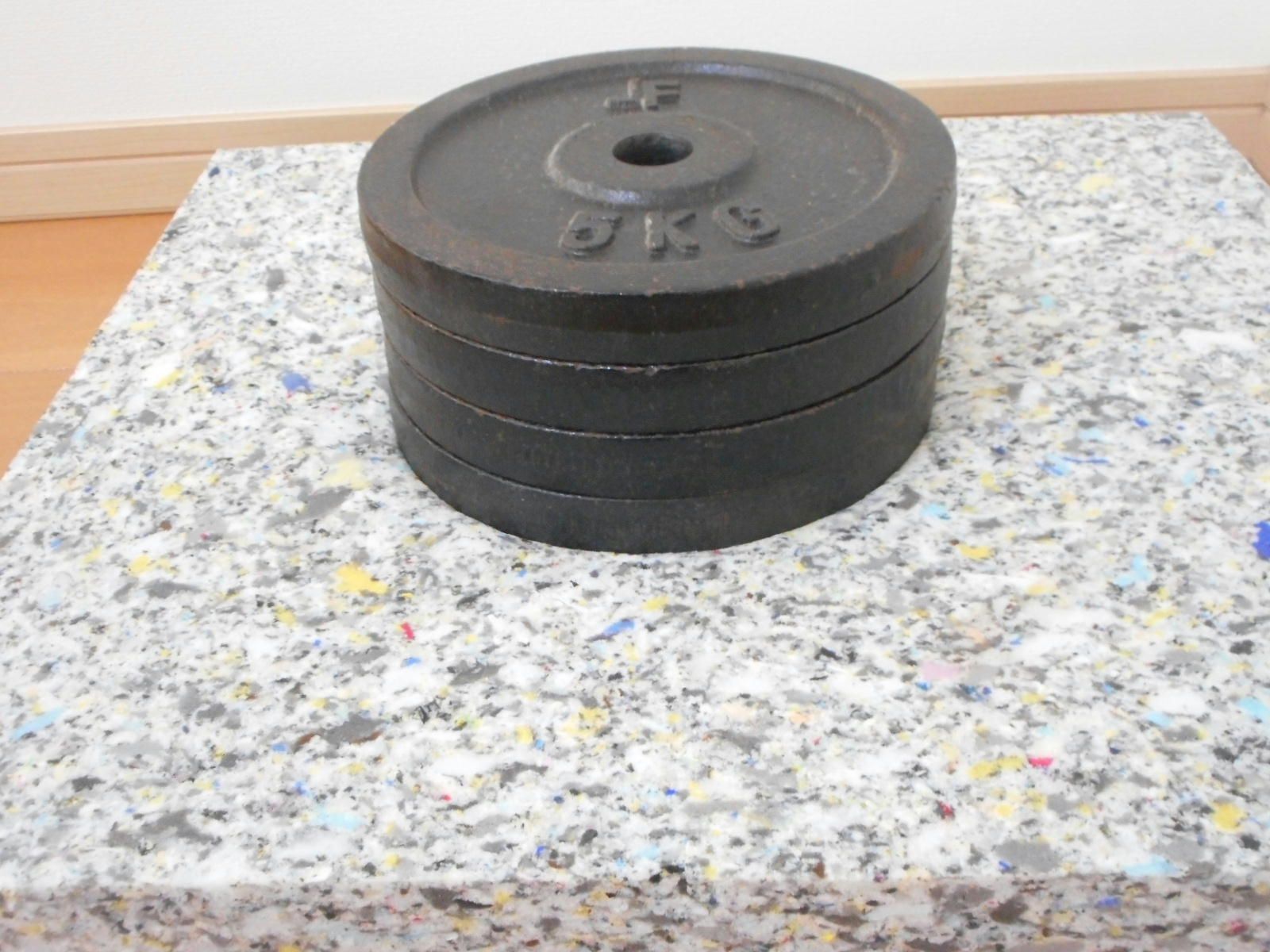 ウレタンチップウレタン座布団４５×４５ｃｍ マイクロシールボア無地