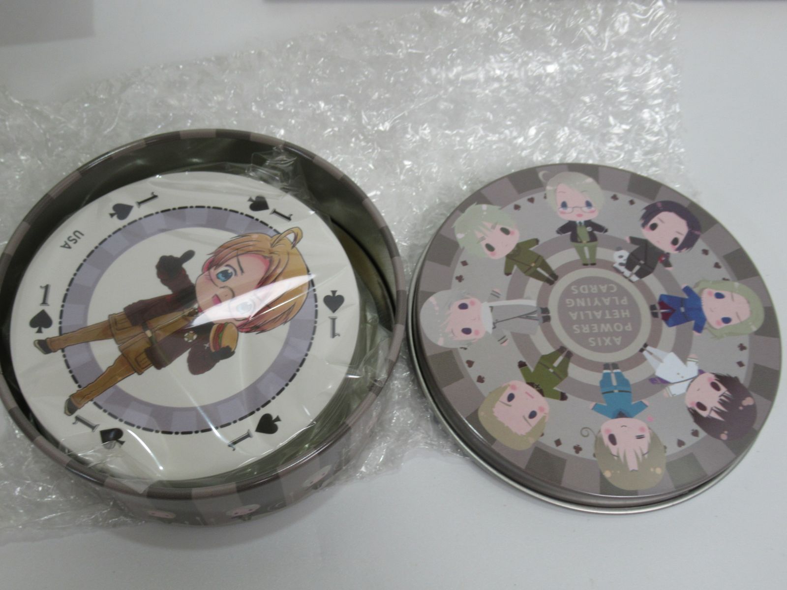 ヘタリア 画集 缶入りミニキャラ大集合トランプ 特製シール 特製B2両面