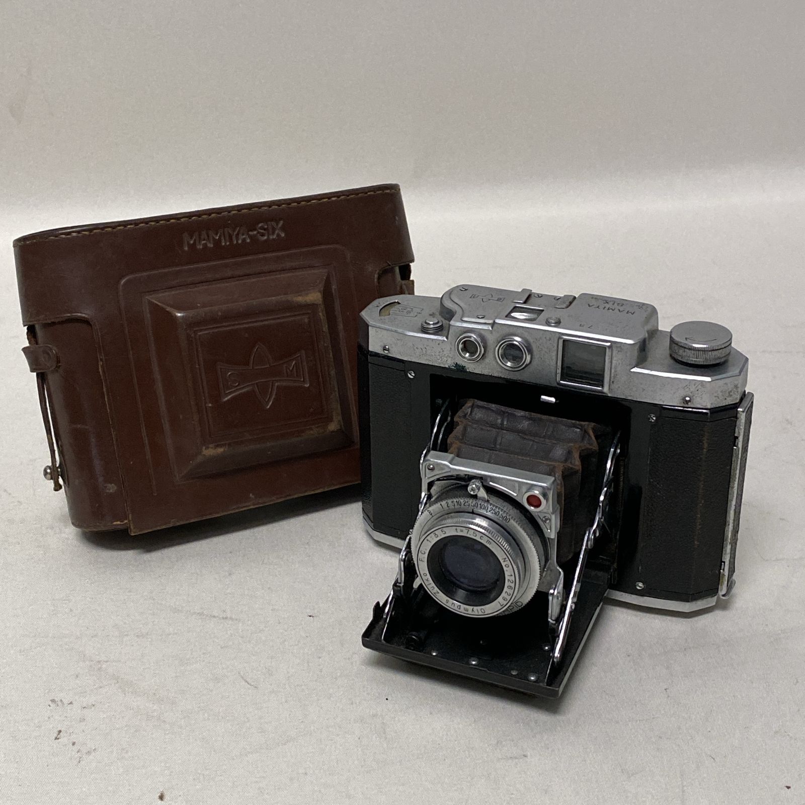 浜館64-584 店舗併売品 現状品|ジャンク MAMIYA SIX マミヤ カメラ フィルムカメラ 蛇腹 ケース付属 昭和レトロ ヴィンテージ 品