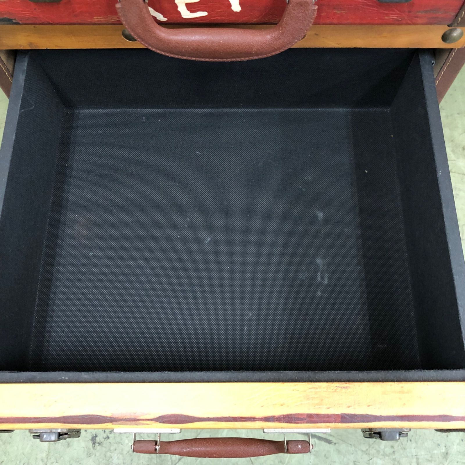 げ交渉 アンティーク ヴィンテージ調 レザートランクチェスト 四段 洋タンス 木製 飾り棚 アメカジ 直接 横浜市保土ヶ谷区 MARWIL-DEMENAGEMENTS_CH