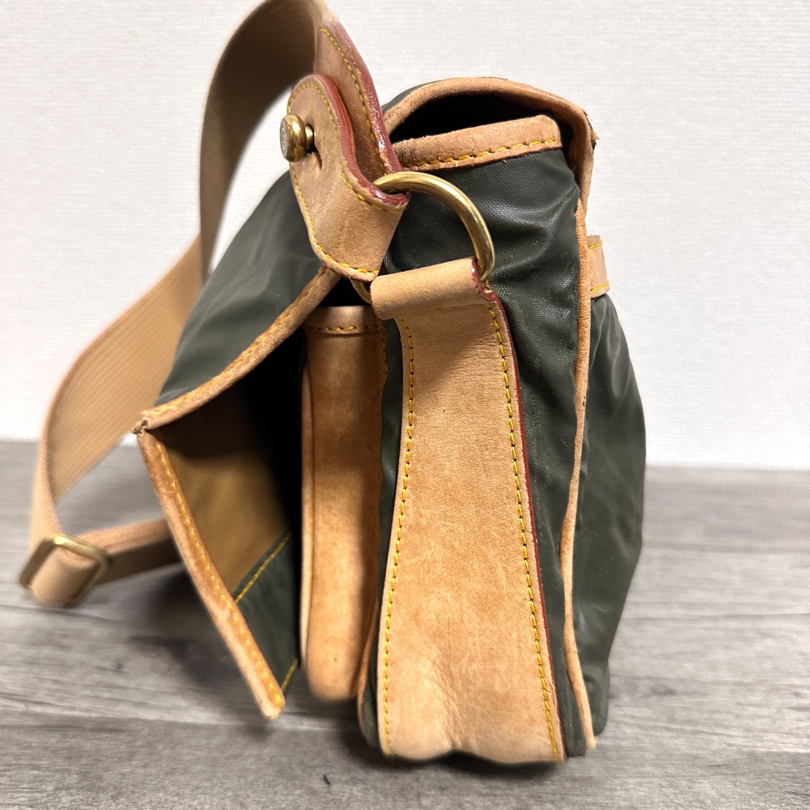 HUNTING WORLD ハンティングワールド ヴィンテージ バチュークロス