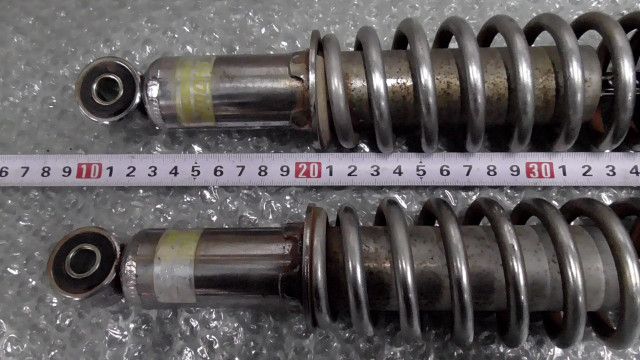 CL400 NC38-1001xxx の リアサス SHOWA 錆 1759195626