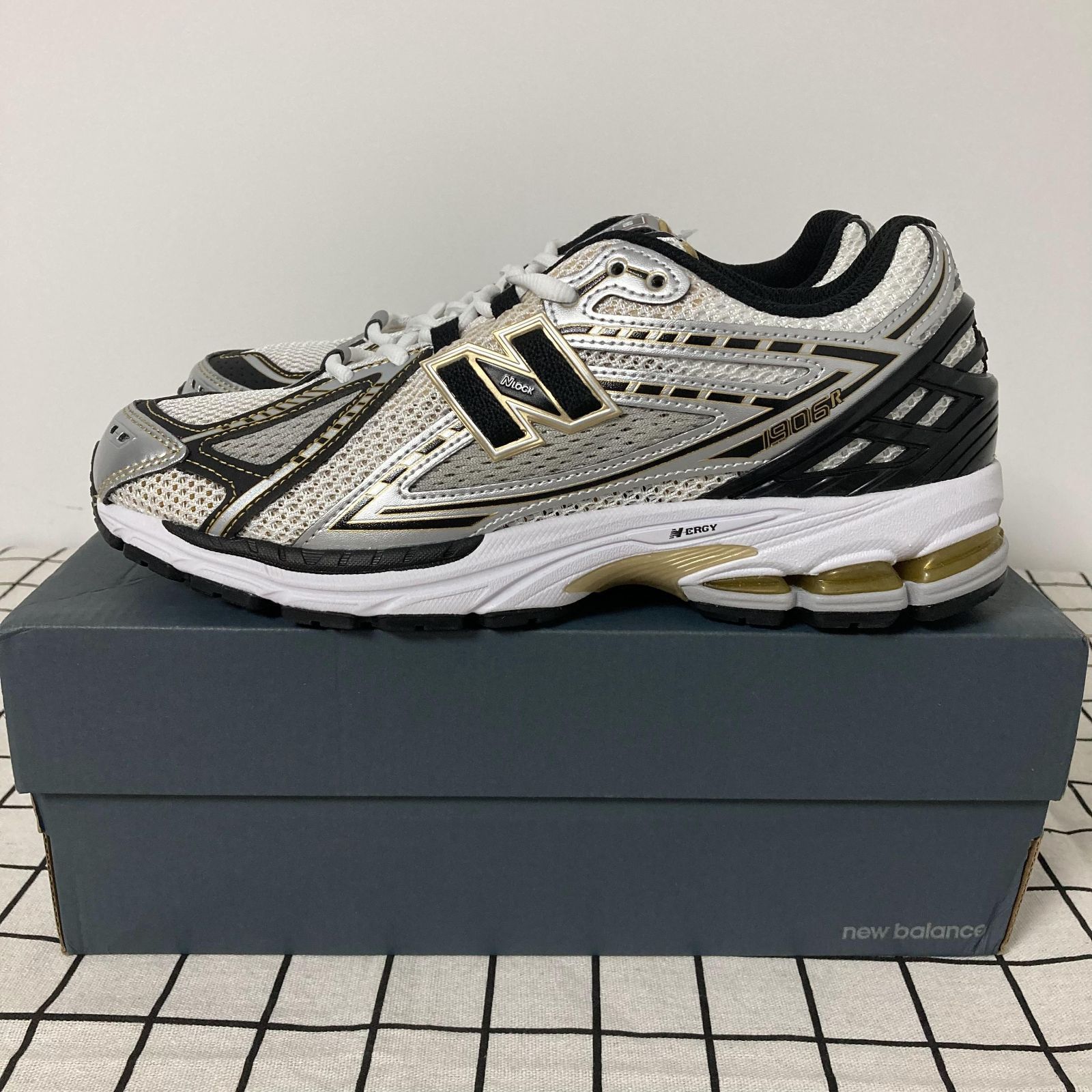 新品 New Balance ニューバランス NB 1906R M1906DF