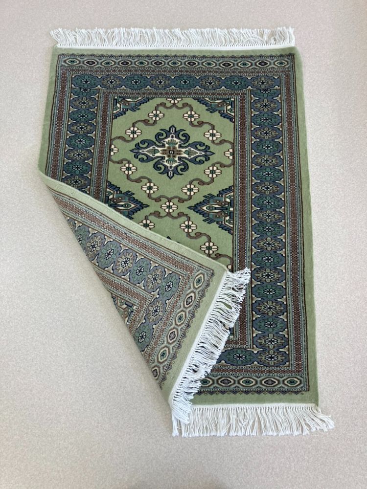 パキスタン絨毯88x64