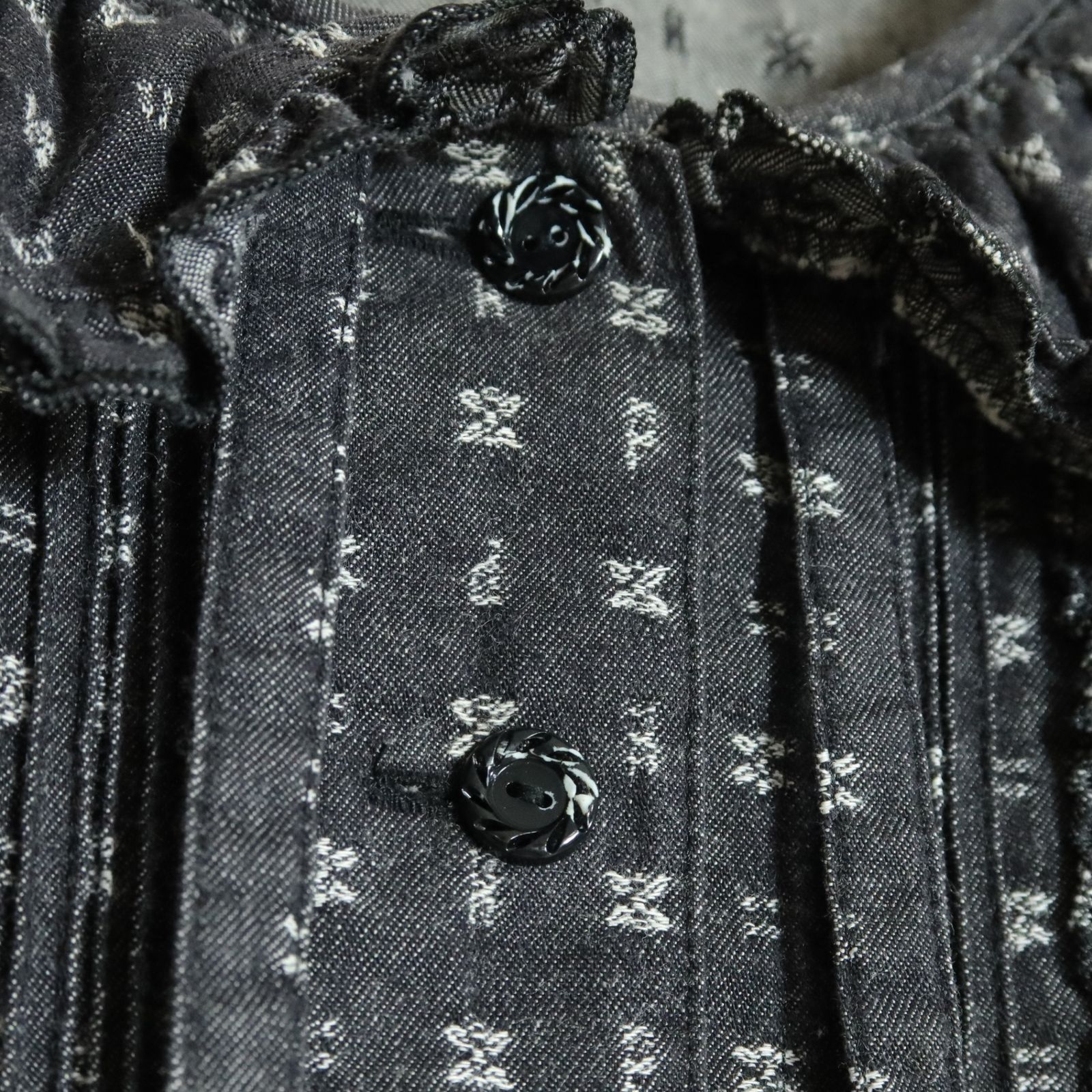 ピンクハウス☆総刺繍デザイン長袖ブラウス ピンタック使い 可愛い 