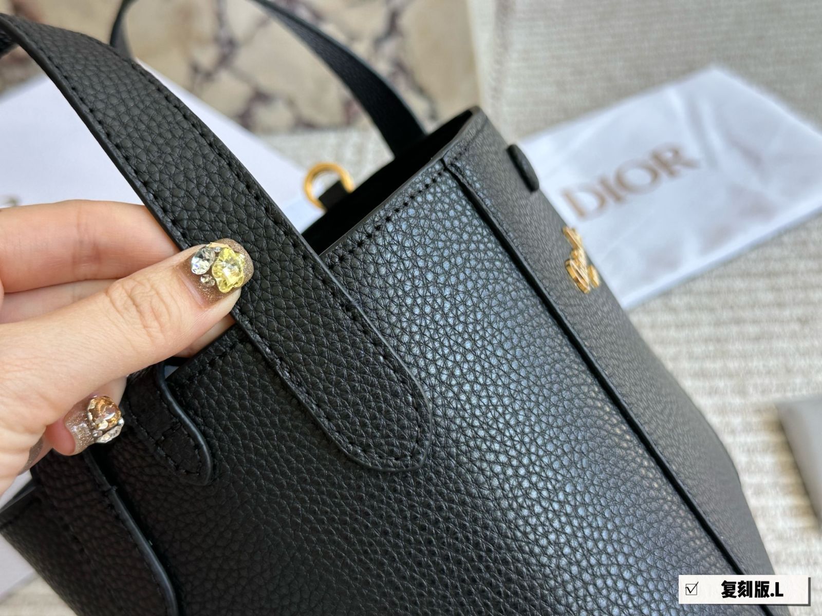 Diorディオール★Bucket Bag ★バケツバッグ★ベージュ 今日特価】DIOR Signaturea Bucket Bag [SS25 New] | ディオール