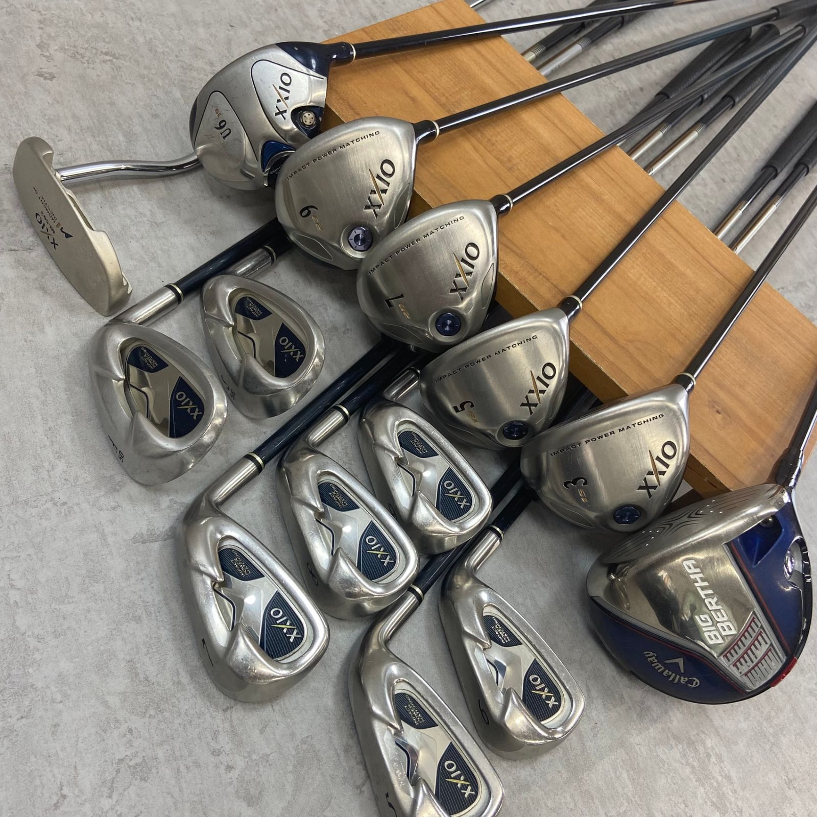 キャロウェイ　アダバッド　メンズゴルフ14本セット　右利き用　キャディバッグ Callaway キャロウェイ adabat アダバッド メンズゴルフ14本