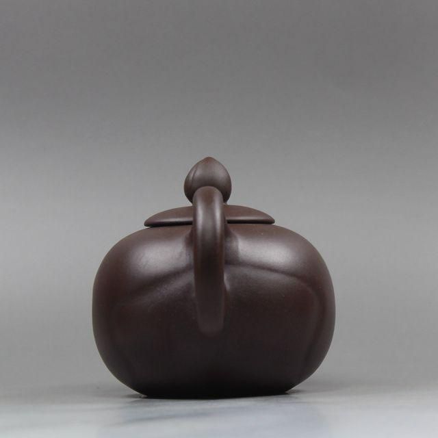 中国紫砂壺・母子獅子彫刻茶壺・底款:蒋蓉・原鉱段泥・急須・茶道具