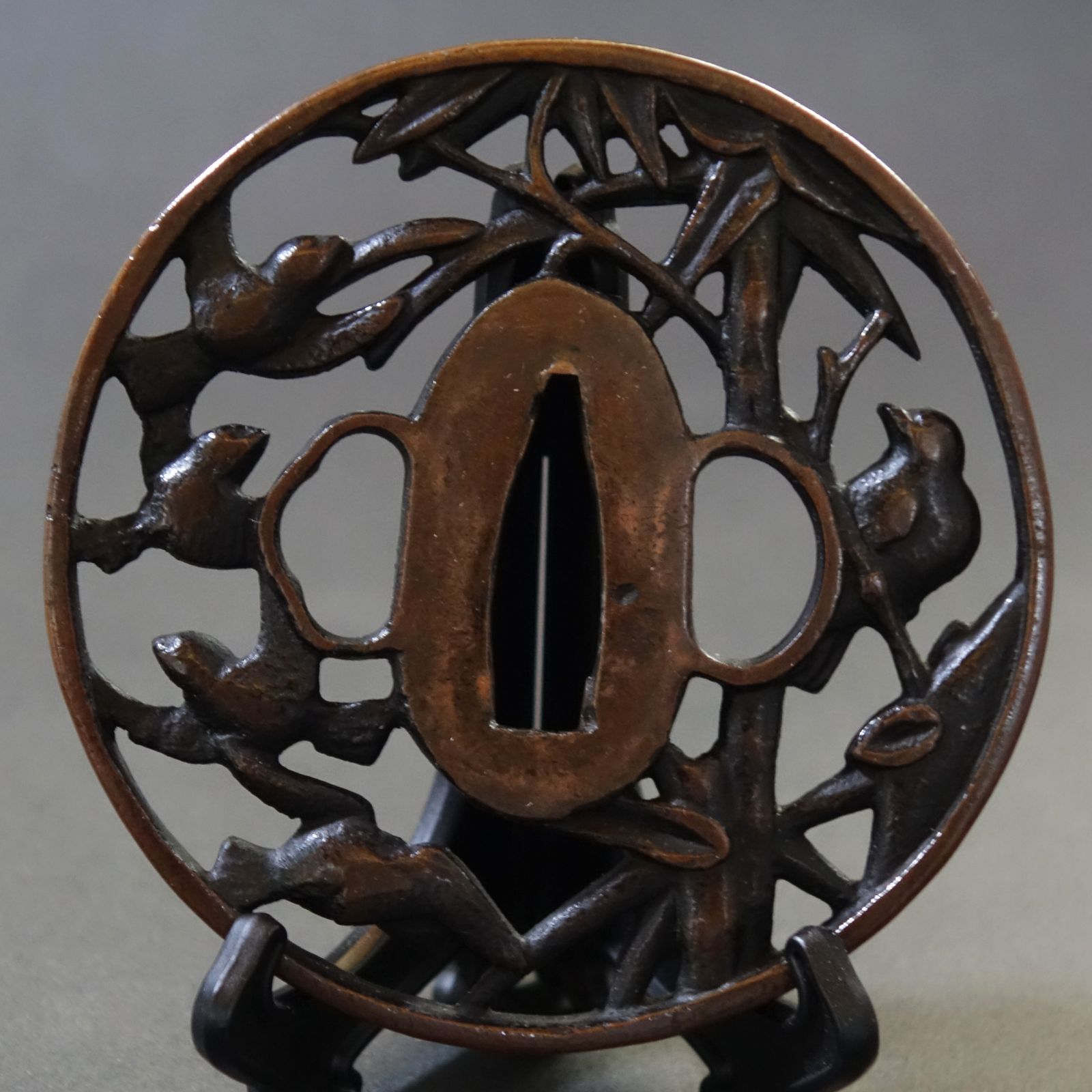 古美術 鉄地山水図刀鍔 古刀剣装具 時代物 25CC 古美術 鉄地山水