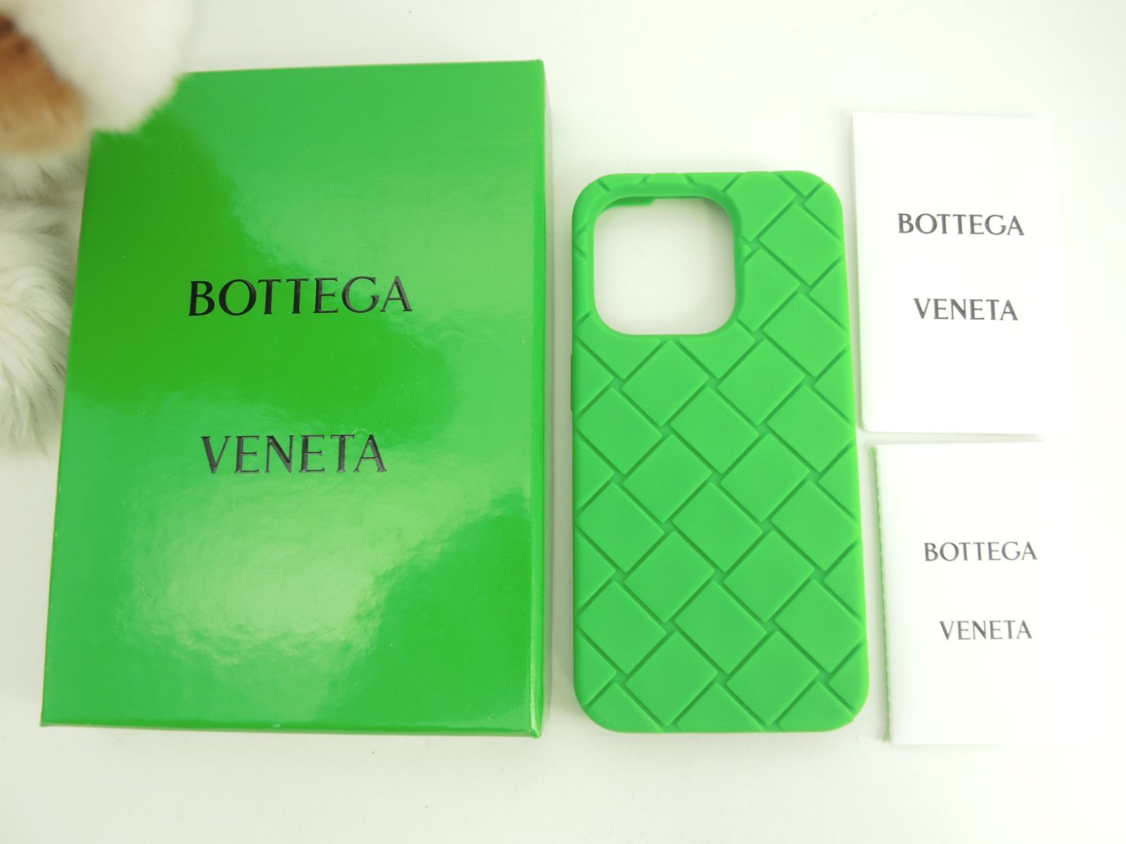 BOTTEGA VENETA iPhone14,14pro用ケース グリーン BOTTEGA VENETA グリーン iPhone14pro BOTTEGA VENETA iPhoneケース 緑