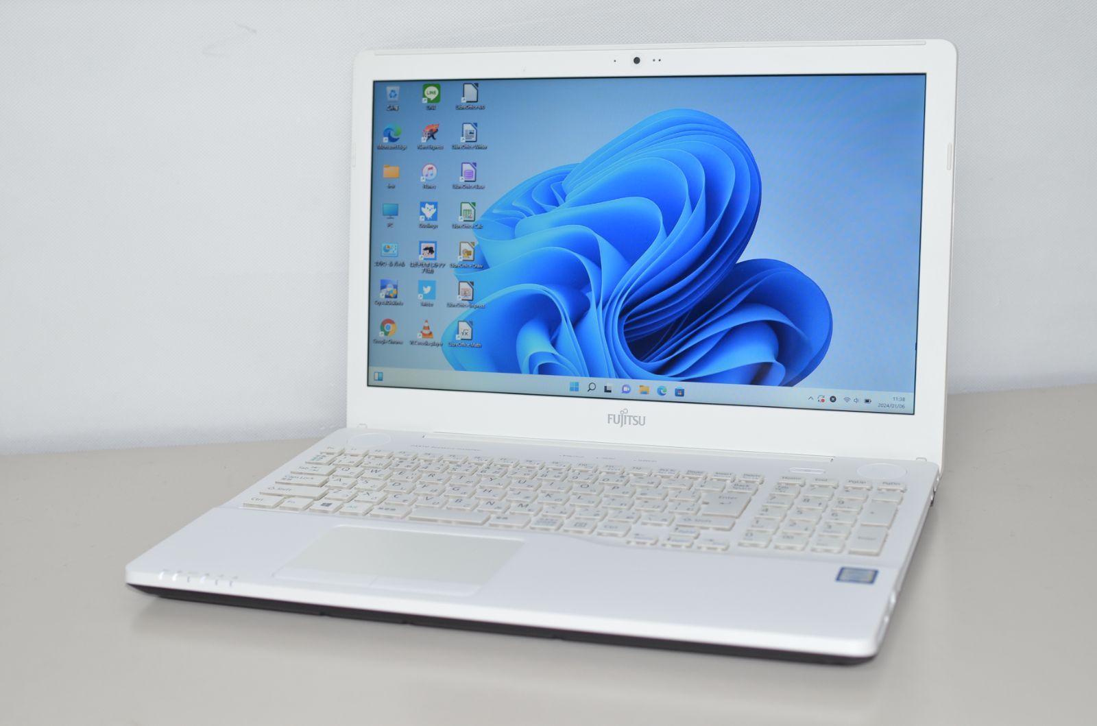LIFEBOOK AH77/B1 15.6 core i7 セキュリティ延長済 Fujitsu pc