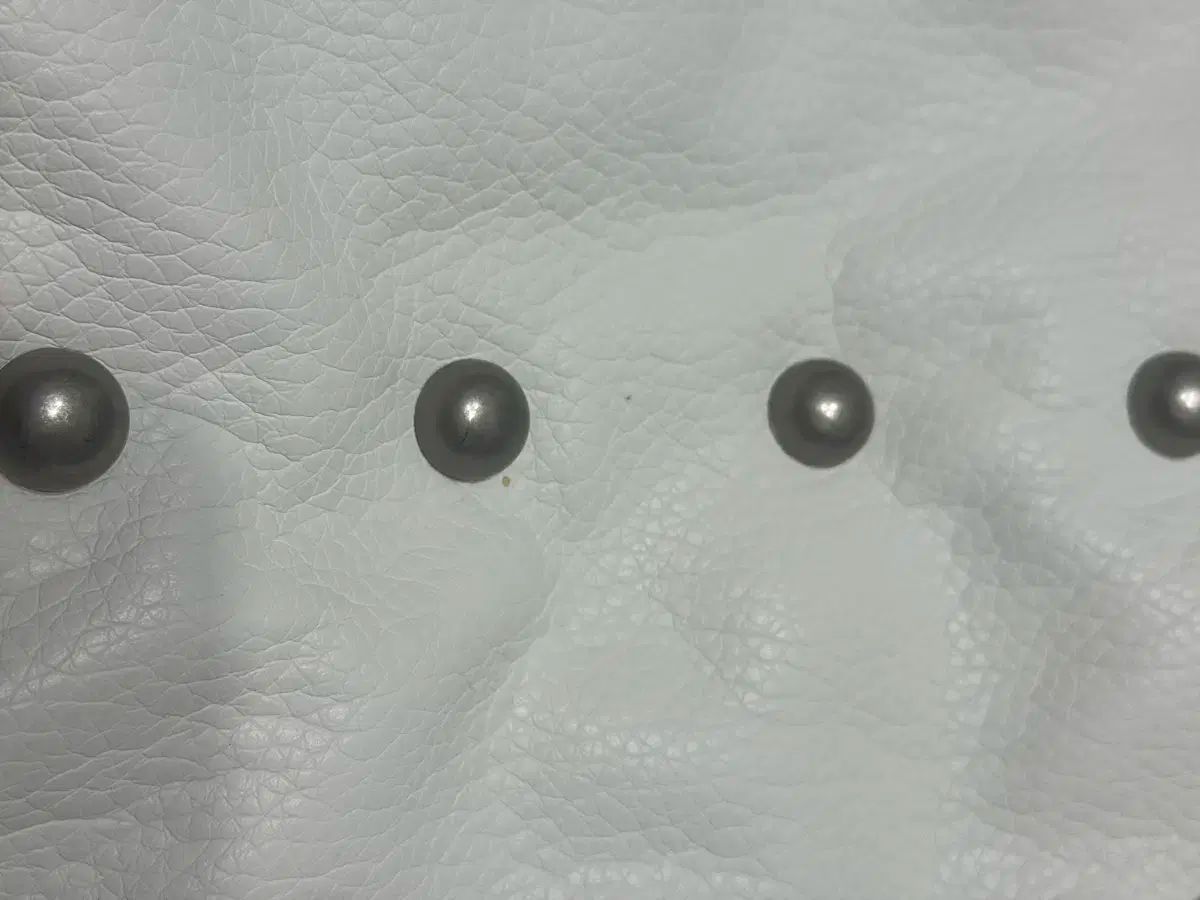 PLZPROJECT スタッド ホワイト メッセンジャーバッグ ショルダーバッグ DECORATOM_COM_BR