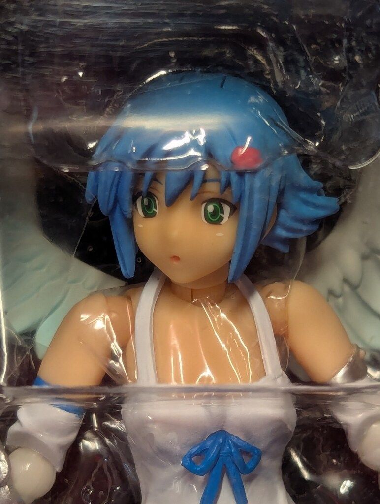 光明の天使 ！ナナエル「リボルテック クイーンズブレイド No.004 」海洋堂 Amazon.co.jp: リボルテック ナナエル リボルテッククイーンズ