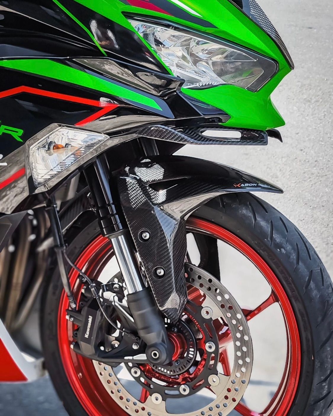 ★ ZX25R