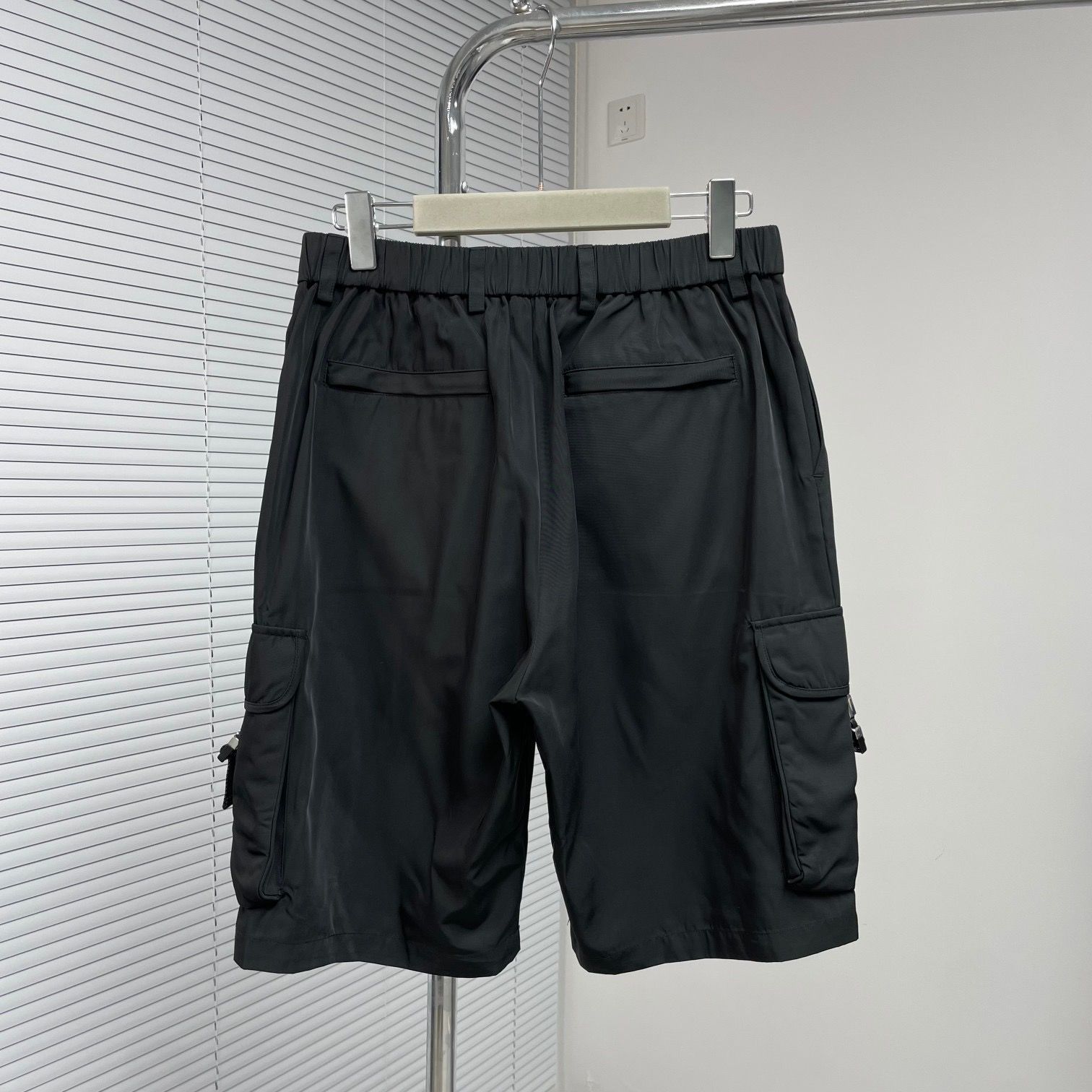 PRADA/ショーパン/短パン PRADA/ショーパン/短パン Prada レザーショートパンツ | ブラック