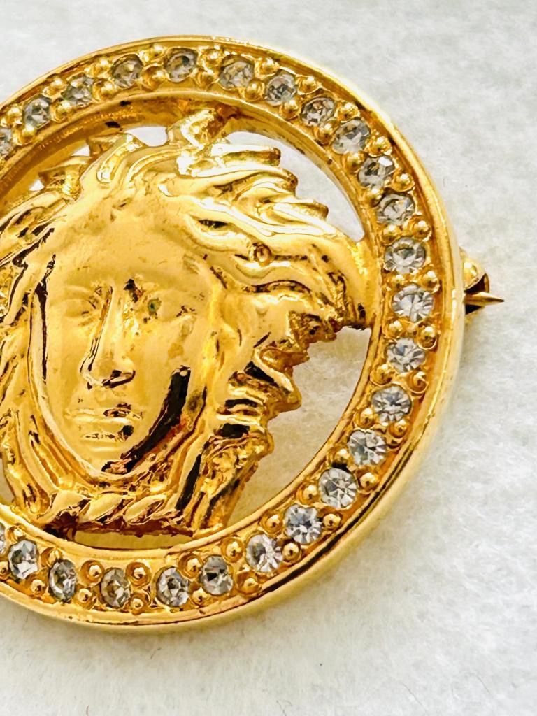GIANNI VERSACE ジャンニヴェルサーチ ブローチ メデューサ