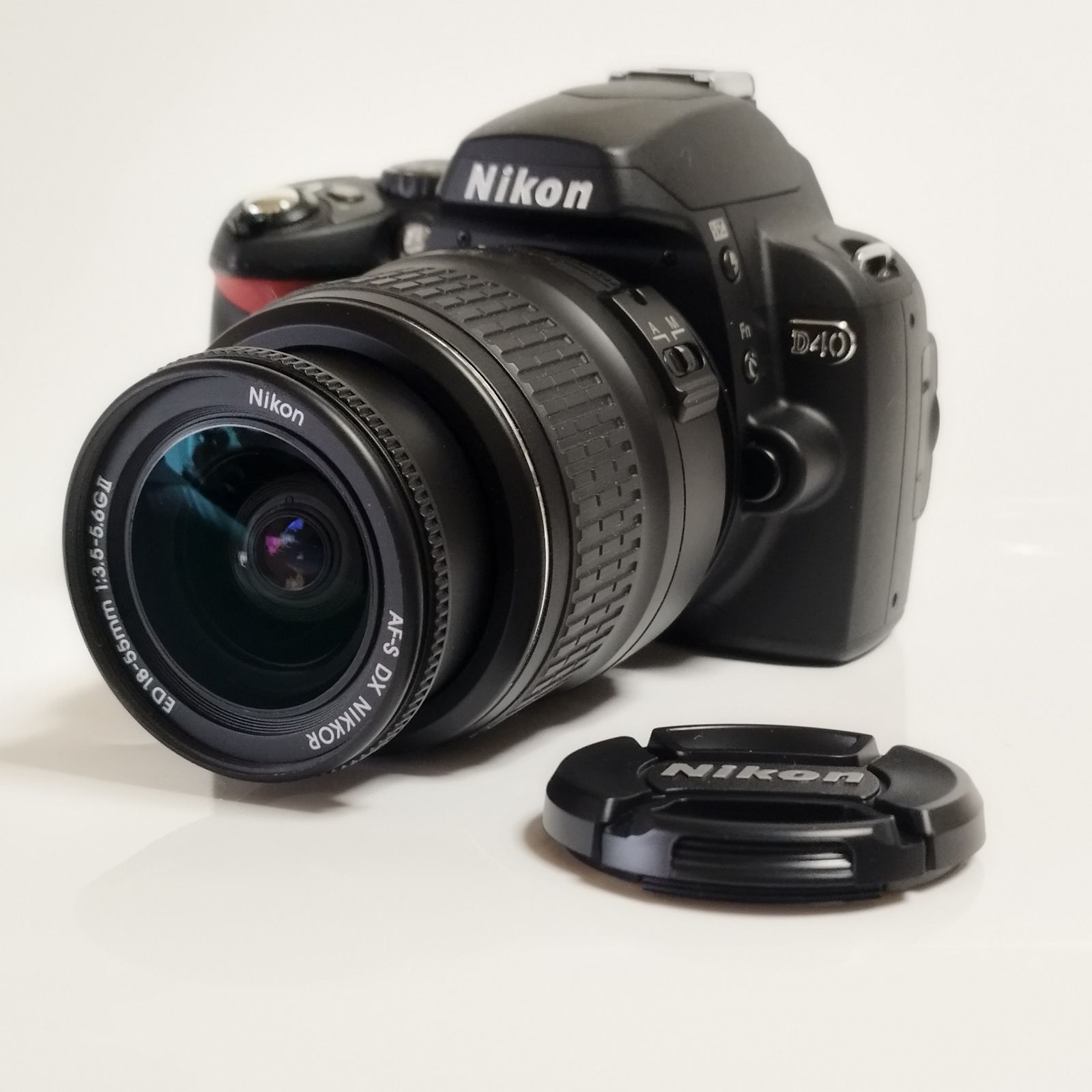 良品☆Nikon ニコン D40 18-55mm レンズ付き。動作確認済