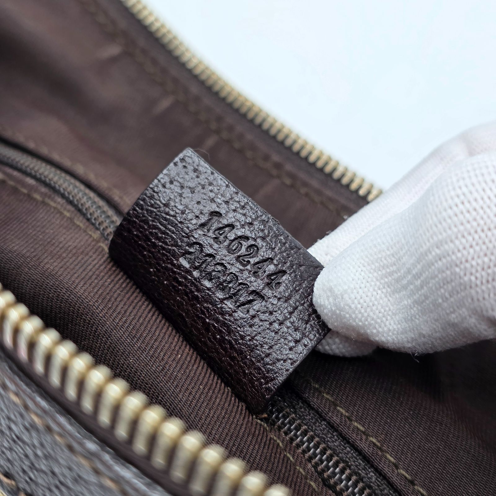【完売必至】グッチ ヒョウ柄が可愛い♪ダブルGベルクロサンダル Gucci | 検索 | Hypebeast.JP