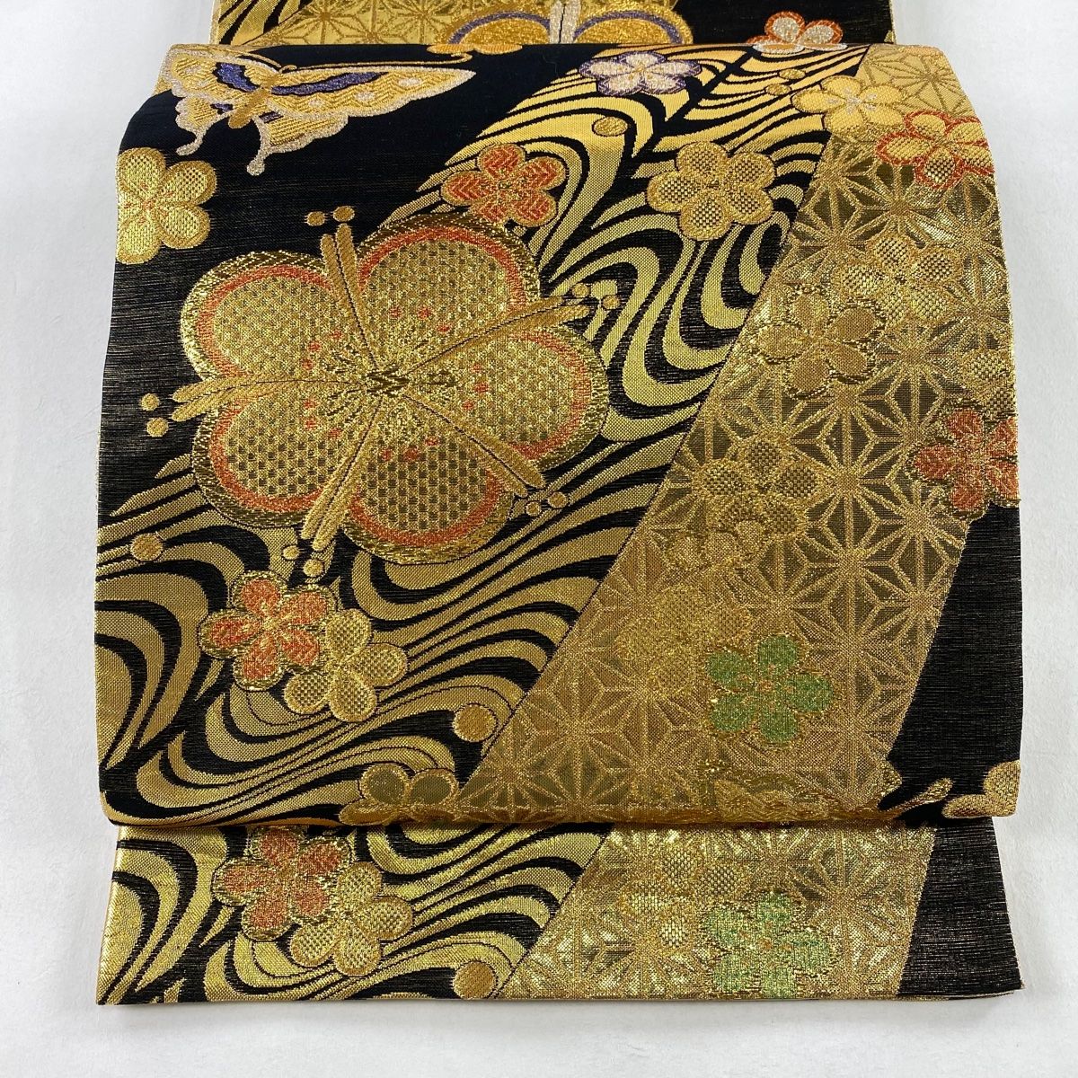 袋帯 秀品 振袖向き 梅 蝶 金糸 箔 金色 六通 正絹