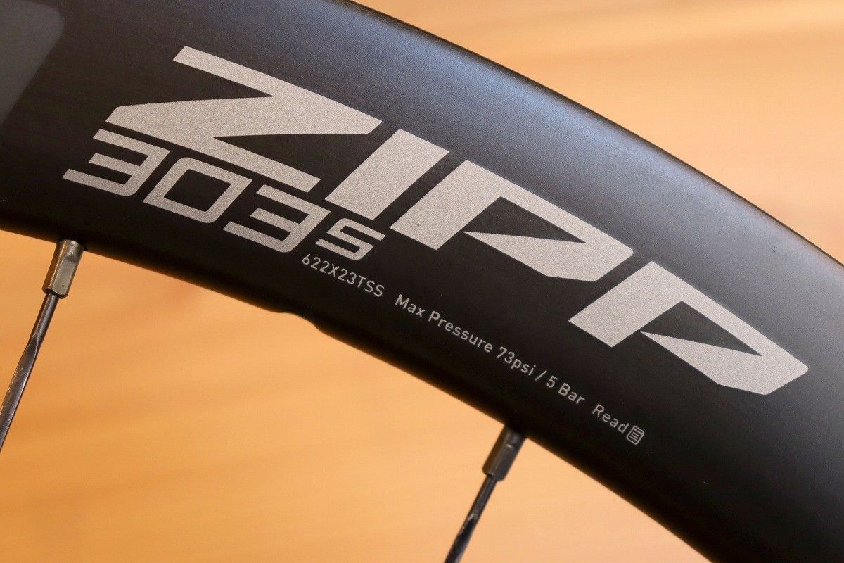 ジップ ZIPP 303S Tubeless DISC カーボン チューブレス