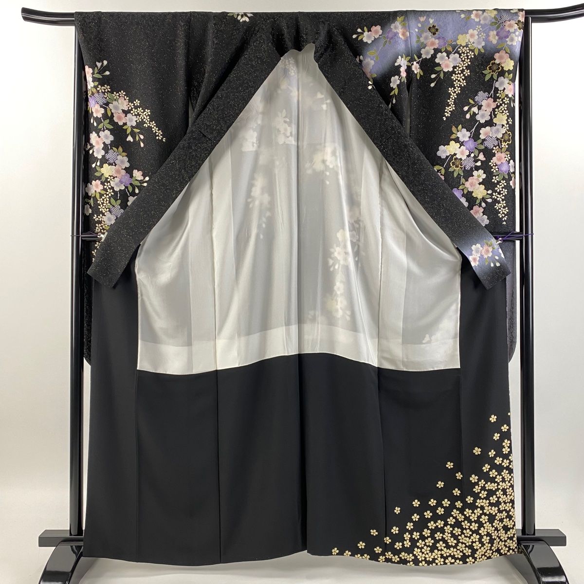 振袖 身丈163cm 裄丈66.5cm M 袷 桜 花びら 金通し 金糸 黒 正絹