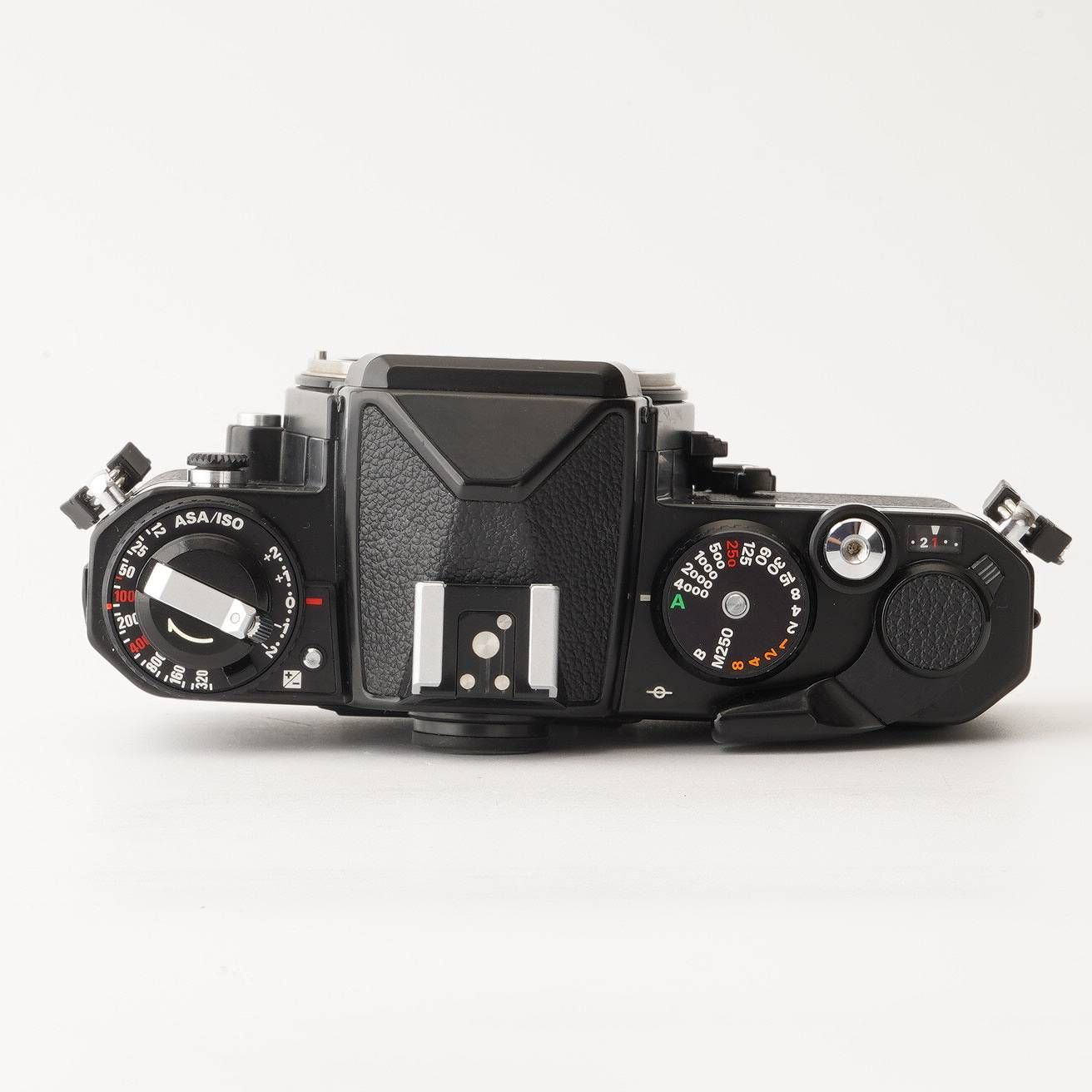 ニコン / Nikon FE Body と FE2 Body　ジャンク品 Yahoo!オークション -「nikon fe ジャンク」の落札相場・落札価格