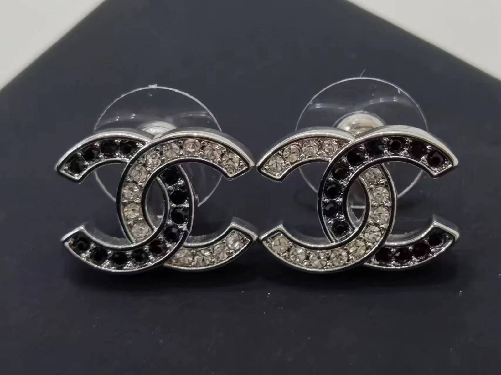 CHANEL    シャネルピアス