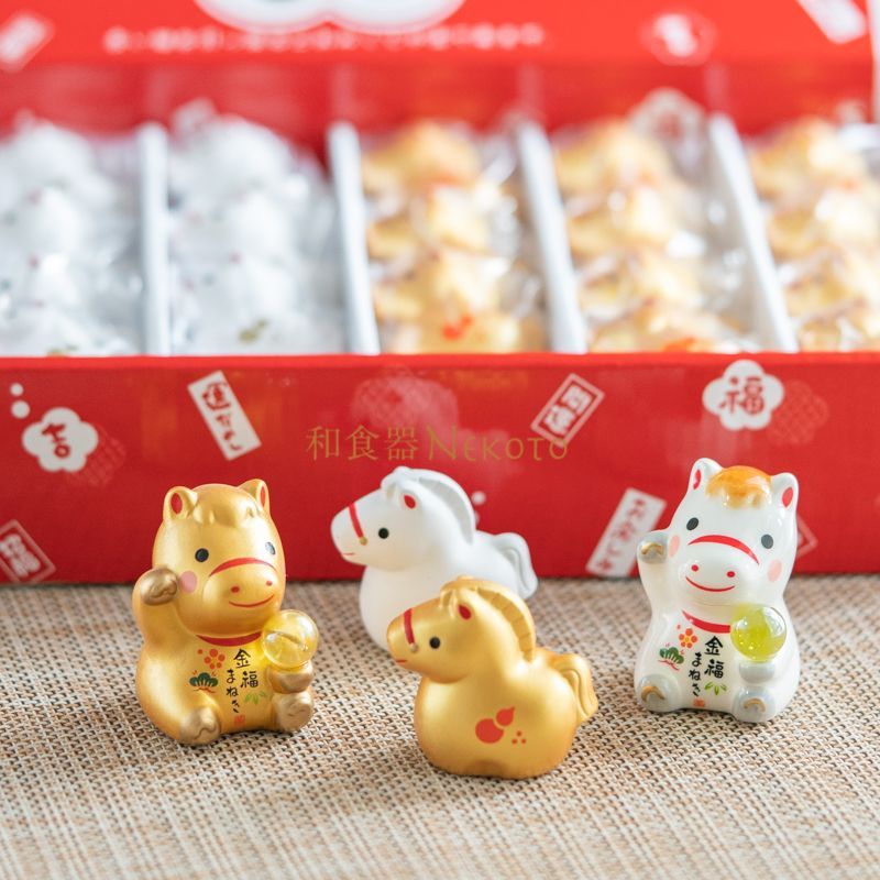 4点 彩絵招福玉もち午ディスプレイセット 錦彩招福干支みくじ馬 彩絵