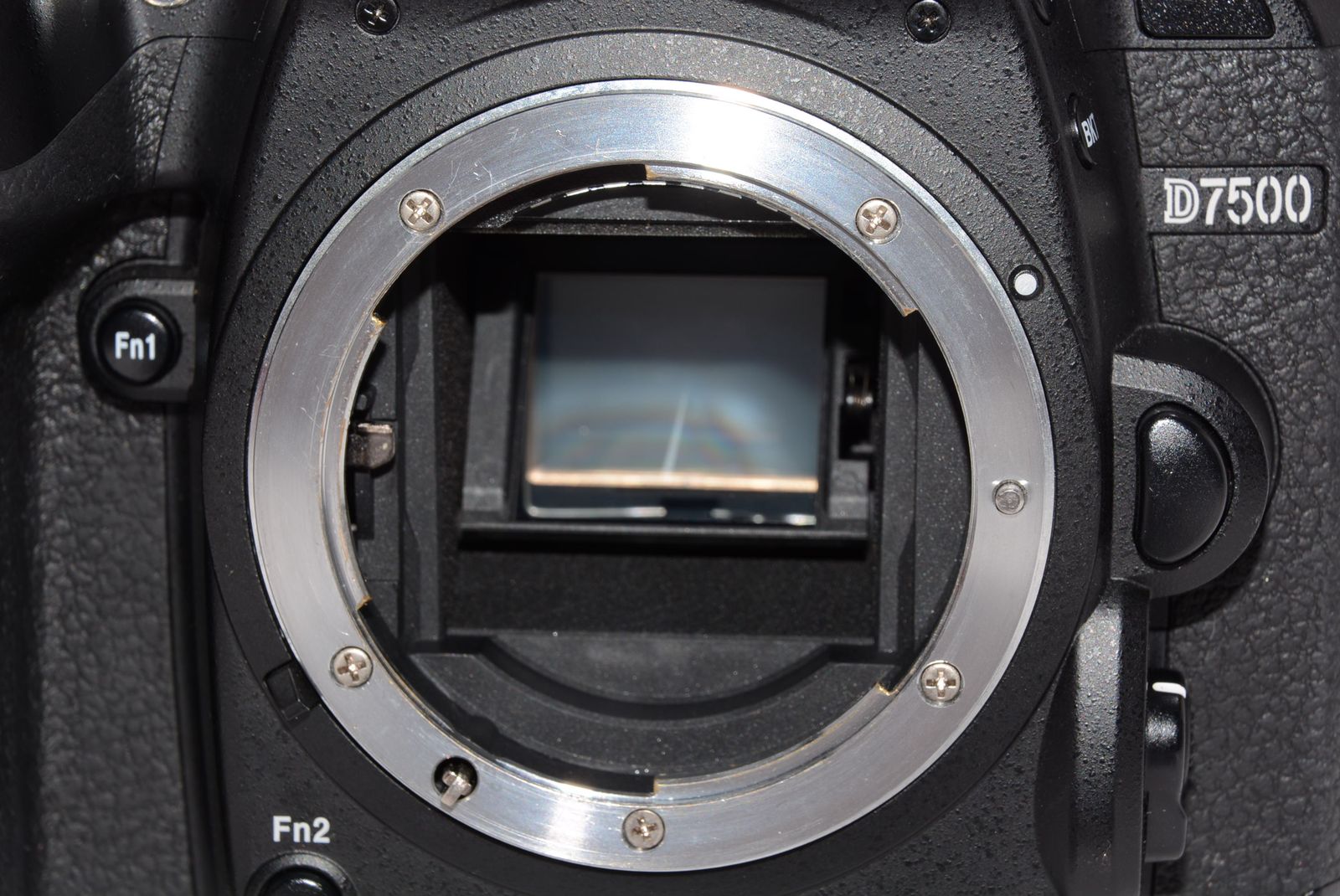 Nikon デジタル一眼レフカメラ D7500 ボディ ブラック - 百獣の買取王