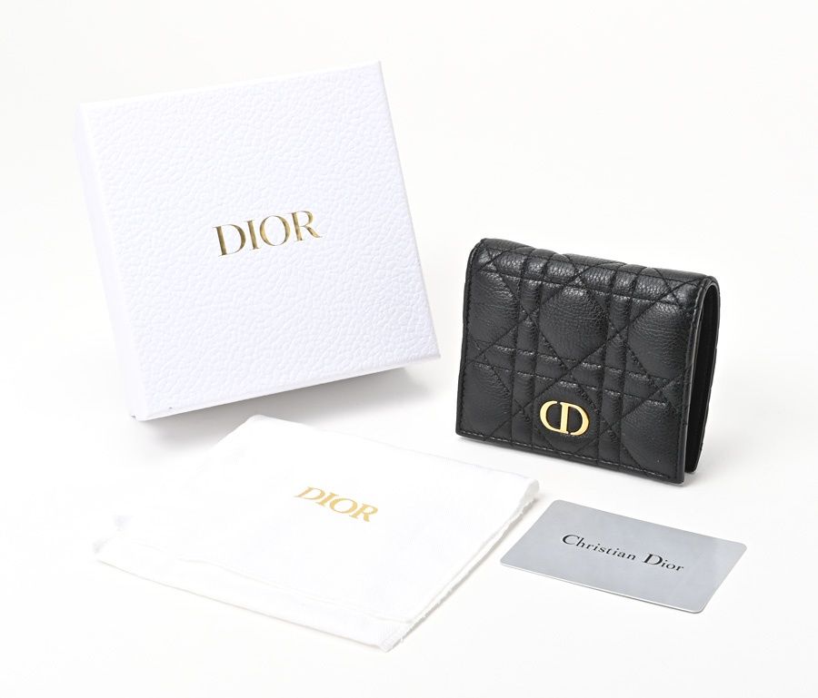 DIOR(三つ折り財布)ショルダー付き 美品】DIOR サドルカーフ DIOR(三つ折り財布)ショルダー付き 美品】DIOR サドルカーフ