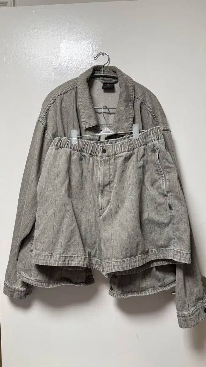 送料無料＆最短翌日配送！ ジョーダン x ああ マニエール 上下セット セット