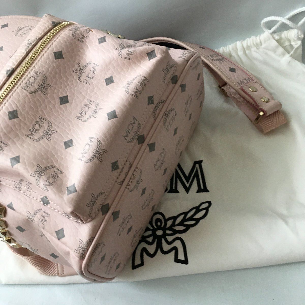 レザー モノグラム