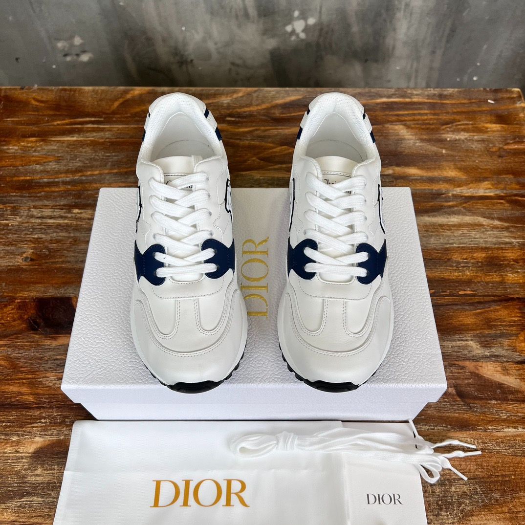 【★国内発送★】DIOR Cest Dior スニーカー DIOR Cest スニーカー03 - メルカリ