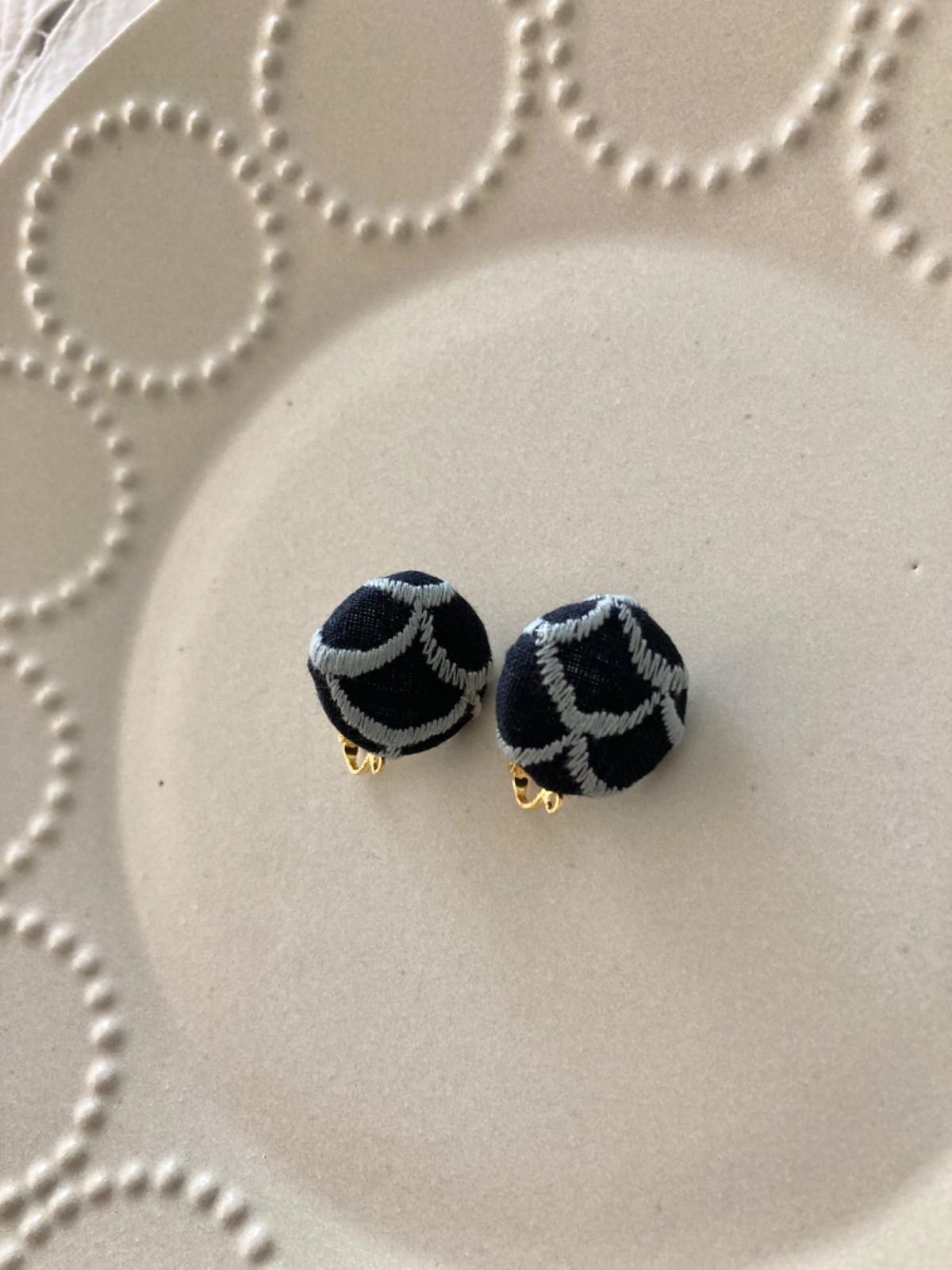 ミナペルホネン choucho くるみボタン　ピアス/イヤリング ミナペルホネン choucho くるみボタン ピアス/イヤリング